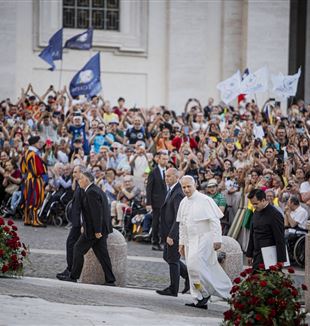 Vigília de Pentecostes. Praça de São Pedro, 7 de junho de 2025 (©Giovanni Dinatolo/Fraternità CL)