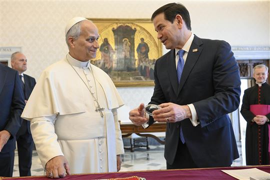 7 de maio de 2026 - O Papa Leão recebe o Secretário de Estado dos EUA, Marco Rubio, no Vaticano (© Vatican Media/Catholic Press Photo)