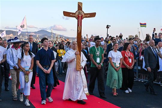 2 de agosto de 2025 - O Papa Leão preside à vigília de oração em Tor Vergata para o Jubileu dos jovens (© Alessia Giuliani/Catholic Press Photo)